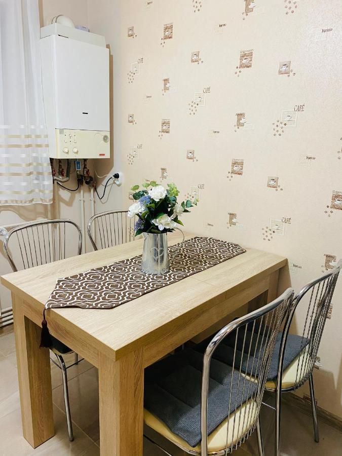 Sellada Apartament - Free Private Parking,Ac,Wi-Fi Карей Екстериор снимка