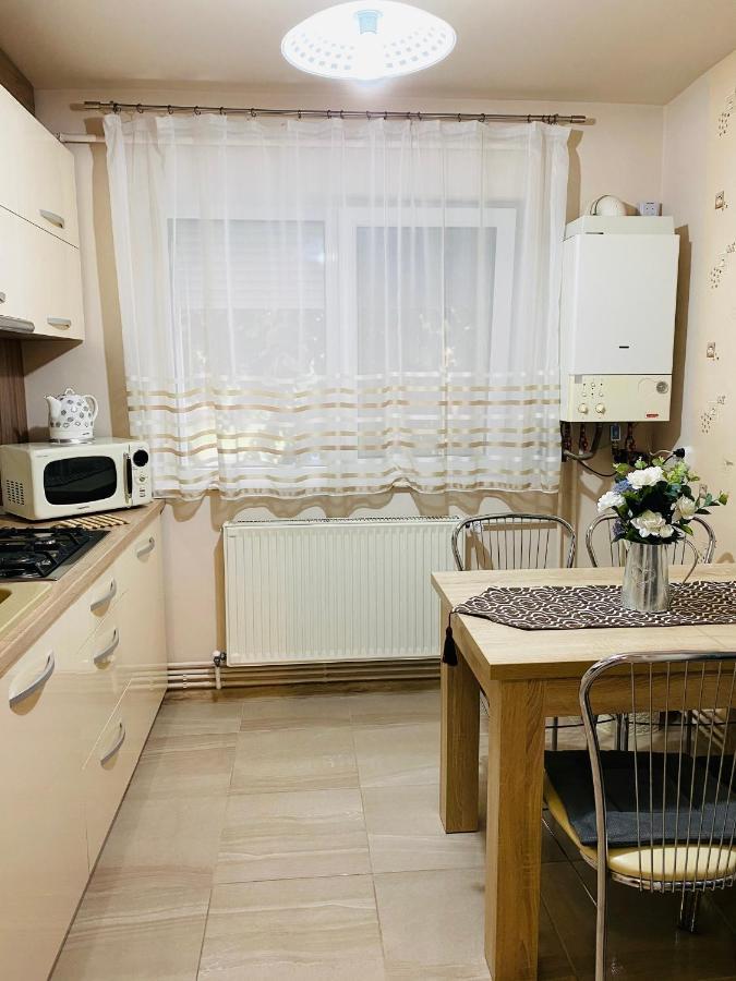 Sellada Apartament - Free Private Parking,Ac,Wi-Fi Карей Екстериор снимка