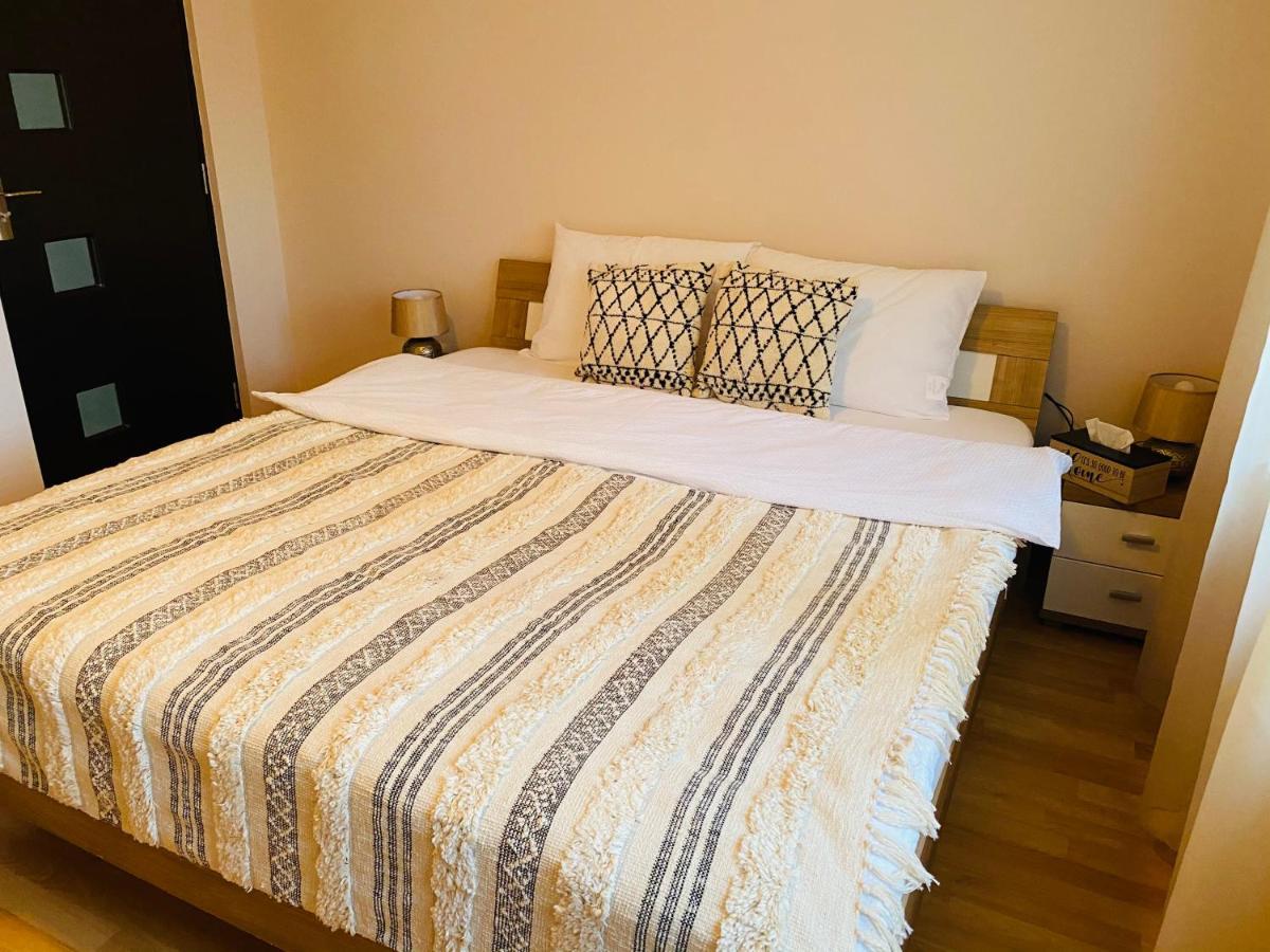 Sellada Apartament - Free Private Parking,Ac,Wi-Fi Карей Екстериор снимка